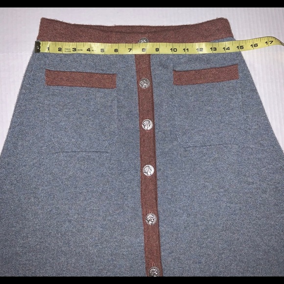 CHANEL Paris-Rome Cashmere Skirt - Picture 6 of 8